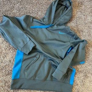 Nike therma-fit hoodie. Cool grey/blue.